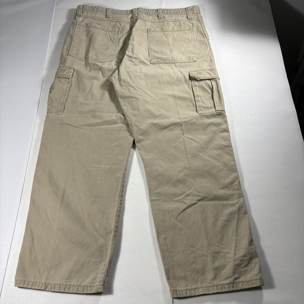 Wrangler Men's Relaxed Fit Khaki Cargo Pants Utility Workwear Cotton Beige Adult - Picture 3 of 6